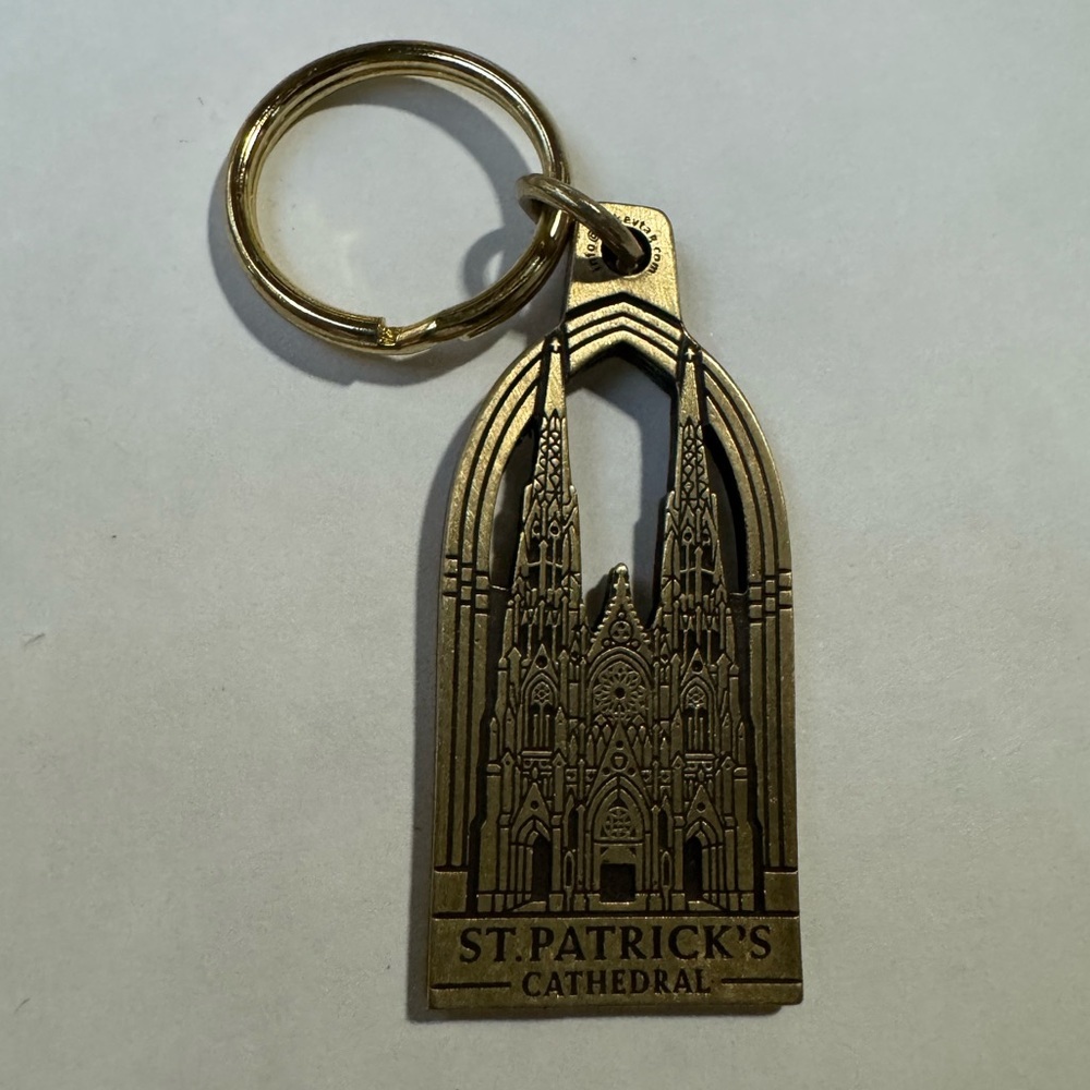 Gold St Patrick’s Cathedral Keychain
